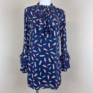 Bebe Dress Above knee Shift
Lipstick print size med
